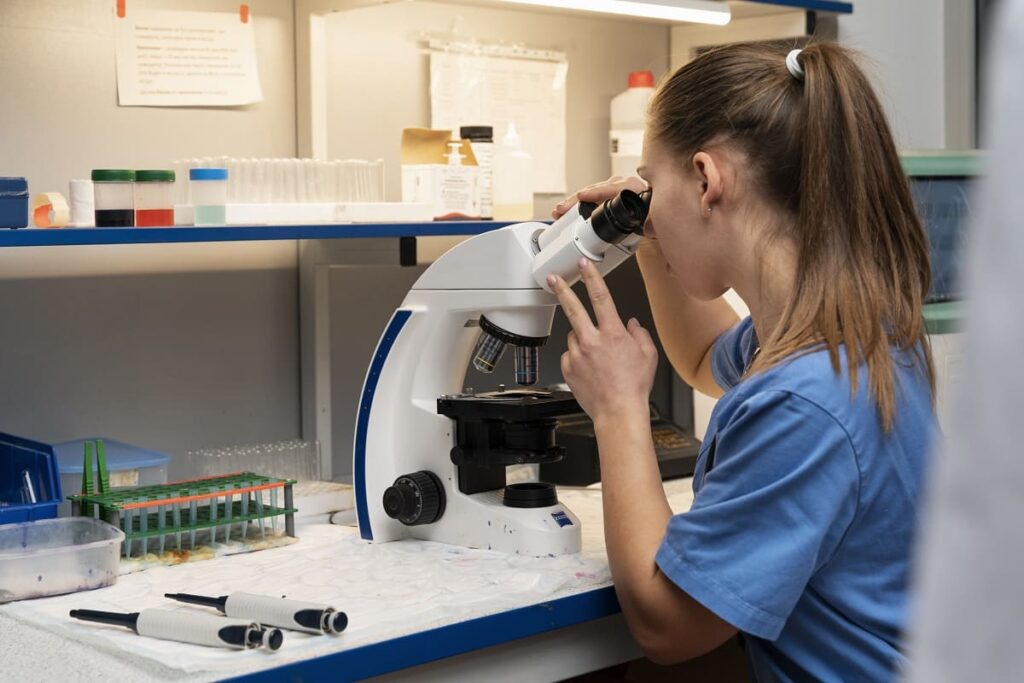 Vet Lab-4 Northfield Veterinary Laboratory (24/7)